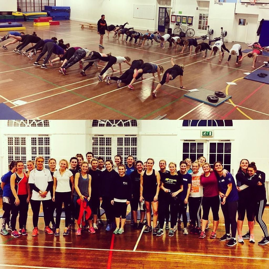 The @mumhc doing some group core work Loving the smiles whilst training!! #fitness #streng… ift.tt/2gksDVi