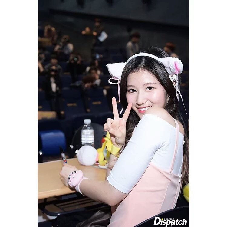 Cafe_Ent's tweet photo. [🔐] SANA @sanaminatozz as TWICE! welcome to #CafeFams have fun with us! And be active please^^ https://t.co/gVUNvVkWds