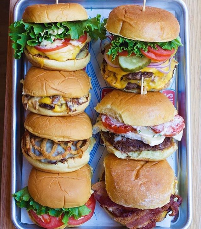 ItsFoodPics's tweet photo. Cravingg 😩😍 https://t.co/LqHBP0swmB