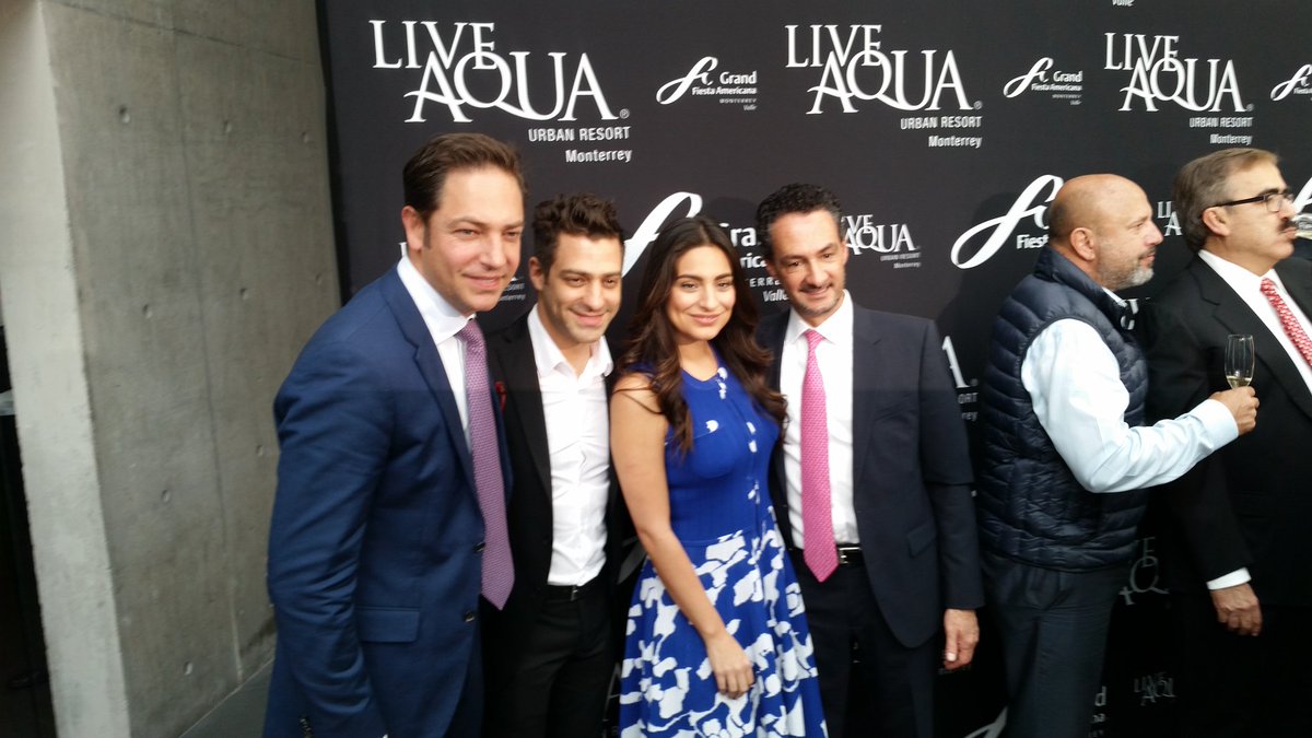 RevistaM_mx's tweet photo. El turno es ahora para el corte de listón del Live Aqua Urban Resort y el Grand @fiestamericana  Monterrey Valle. @AnaBreCo @AriBorovoy https://t.co/2b2mgiXtne