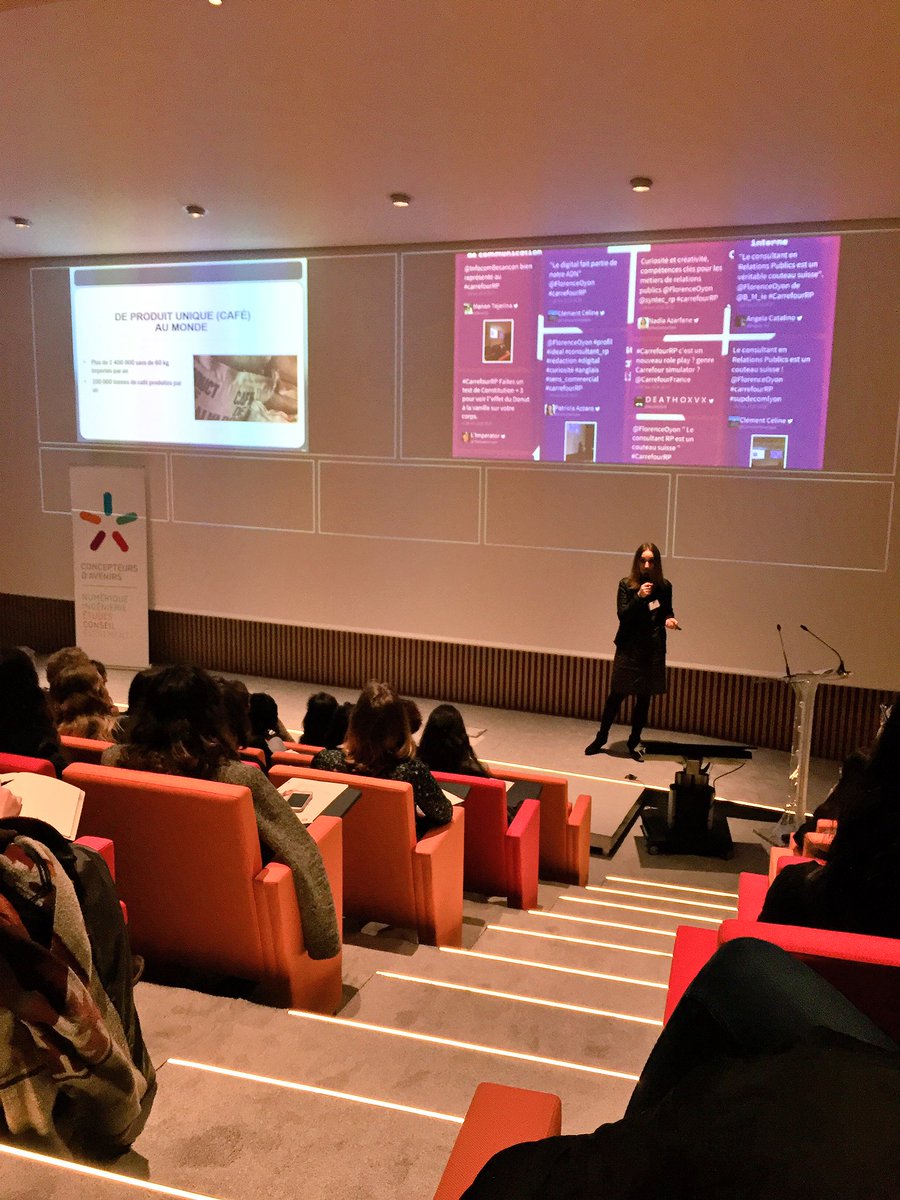 commeacinq's tweet photo. L'agence @commeacinq en direct du #carrefourRP #PPA https://t.co/toDCM1iEHe