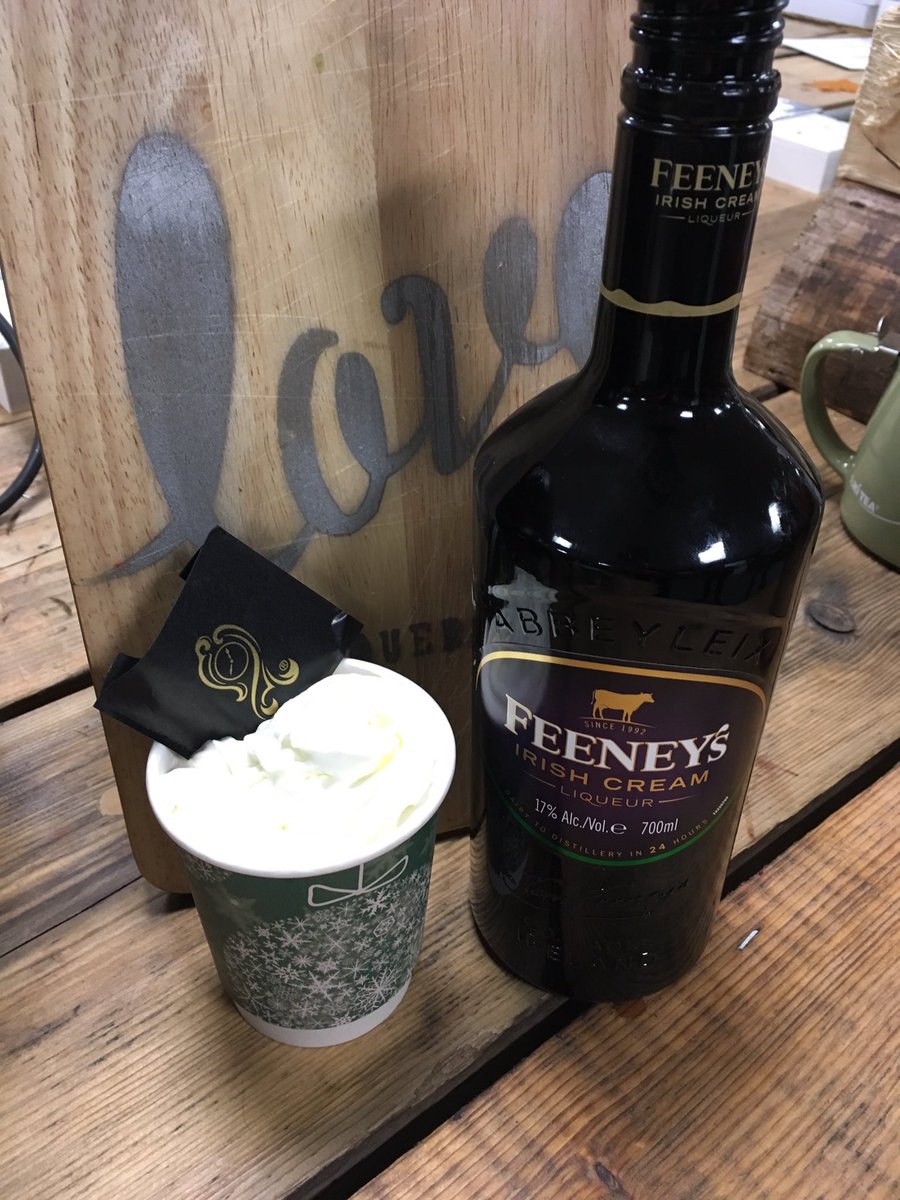 ChrisTheMarble's tweet photo. Loving Josh's new winter cocktail creation "the after eight dream" at @LCAMediaCity @Feeneys_ @MarbleheadUK1 https://t.co/D7ha3iioBO