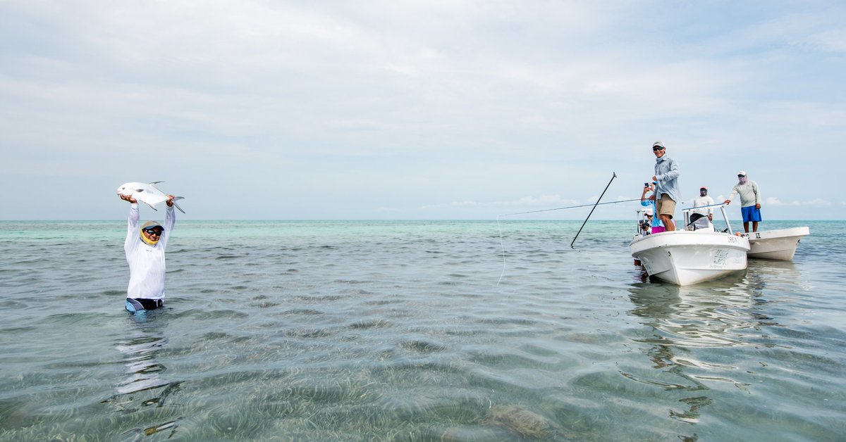 CostaSunglasses's tweet photo. Whether gathered around the dinner table or on the #water, we'll be #celebrating what we're thankful for! #HappyThanksgiving 📷 Oliver Rogers https://t.co/xv7QFPWsdb