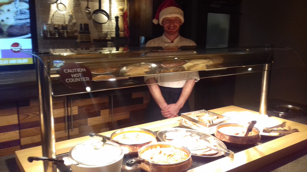 Team Xmas spirit, tinsel Thursday fun! #sellchristmas #HolidaysAreComing <a href="/SpencerGraydon/">Spencer Graydon</a> <a href="/Jimbentley10/">Jim Bentley</a> <a href="/WeAreSUGM/">WeAreSUGM</a> <a href="/LauraDunelm/">Laura Dunelm</a>