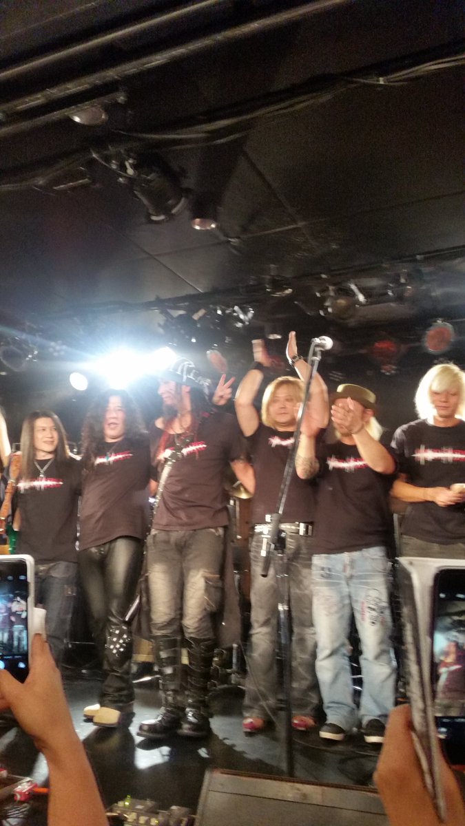 AzureNa3's tweet photo. こんなに凄いPlayerさんがいたのか!
と…聴き惚れ過ごした時間
ありがとぅございました。
1人でも多くインストLIVEに来て欲しい
またそう思った…
また次回も楽しみだ!
#edge_of_strings https://t.co/Zp6Hv9sEzJ