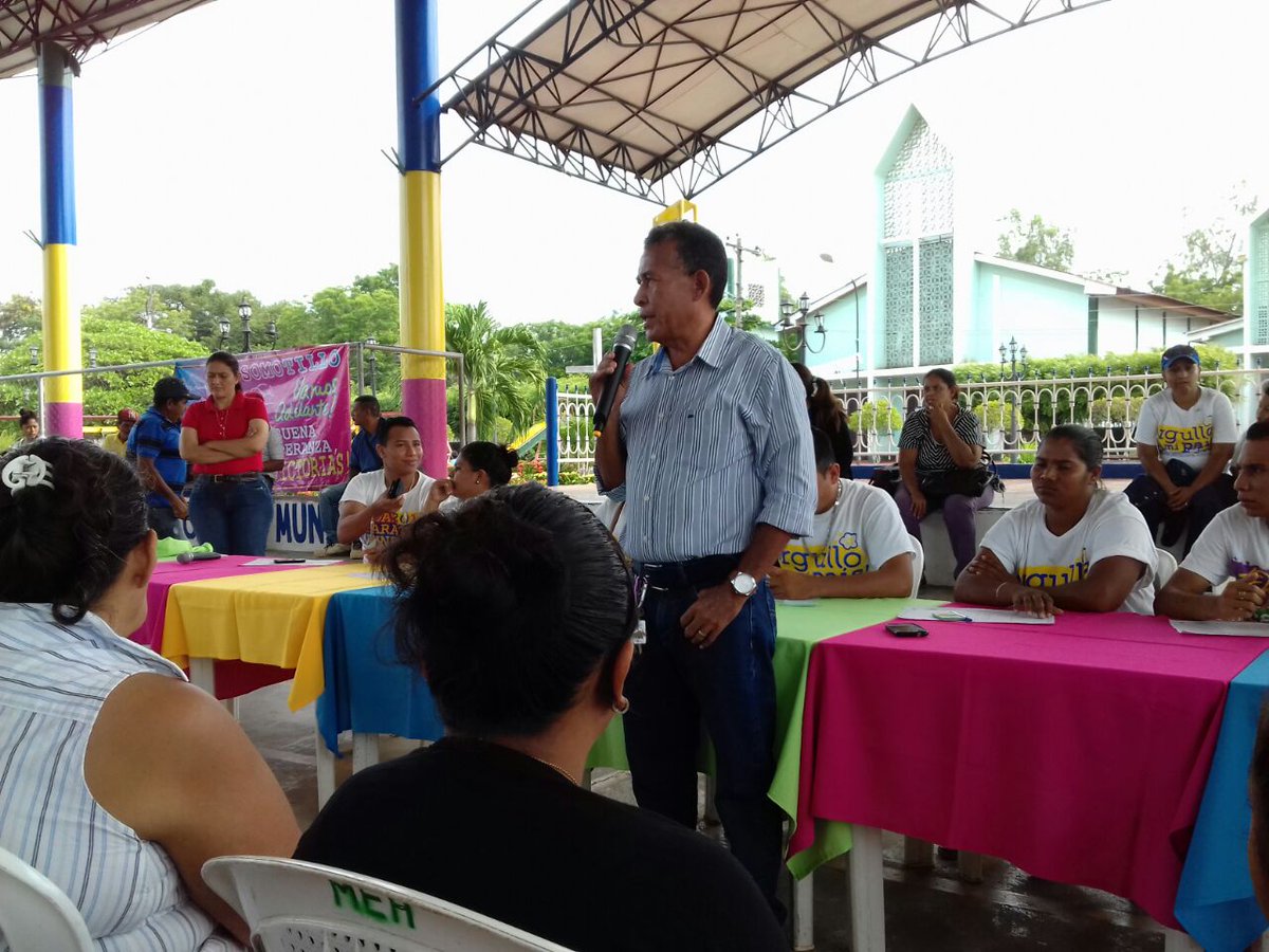 redChdga's tweet photo. Familias de  las Comunidades de Somotillo se convierten en protagonista de Plan Techo por #AMORANICARAGUA https://t.co/VhvJiLIIQV