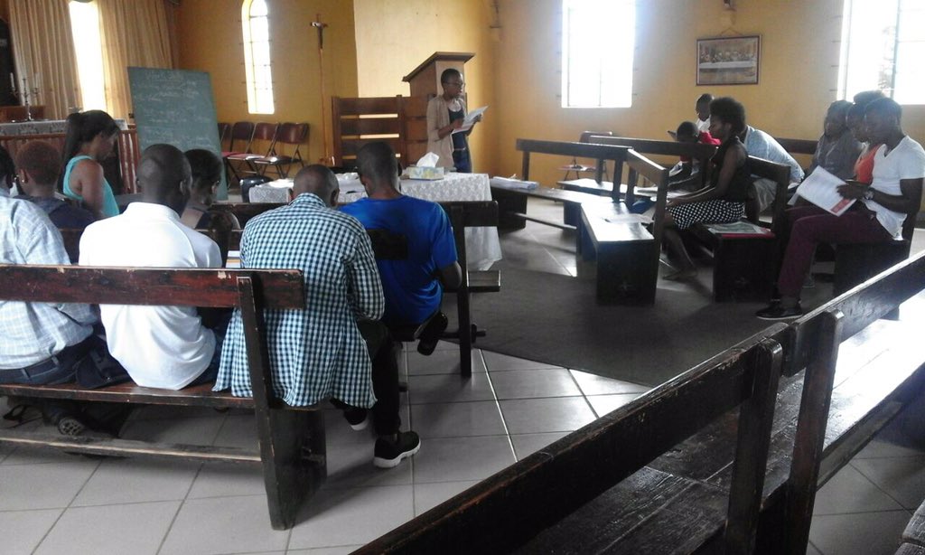 Lelsey8Lelsey's tweet photo. @ReaanImmelman @Absa @JETEdServices Facilitating RTW at Matshana, Lutheran Church. Empangeni. KZN. Well done Nomfundo and our young people https://t.co/1jIqxenSKm