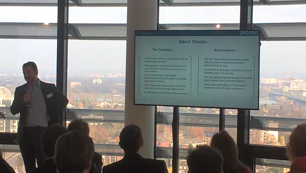 VTerreaux's tweet photo. @Pradeo on a pitch contest during #FTD16 #Cybersecurite #Innovation @Vodafone_de @BF_Deutschland @BF_TechServices https://t.co/j4zu9yY2KW