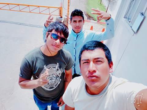 FrTupapi's tweet photo. en el trabajo https://t.co/o9jQ0fAEeH