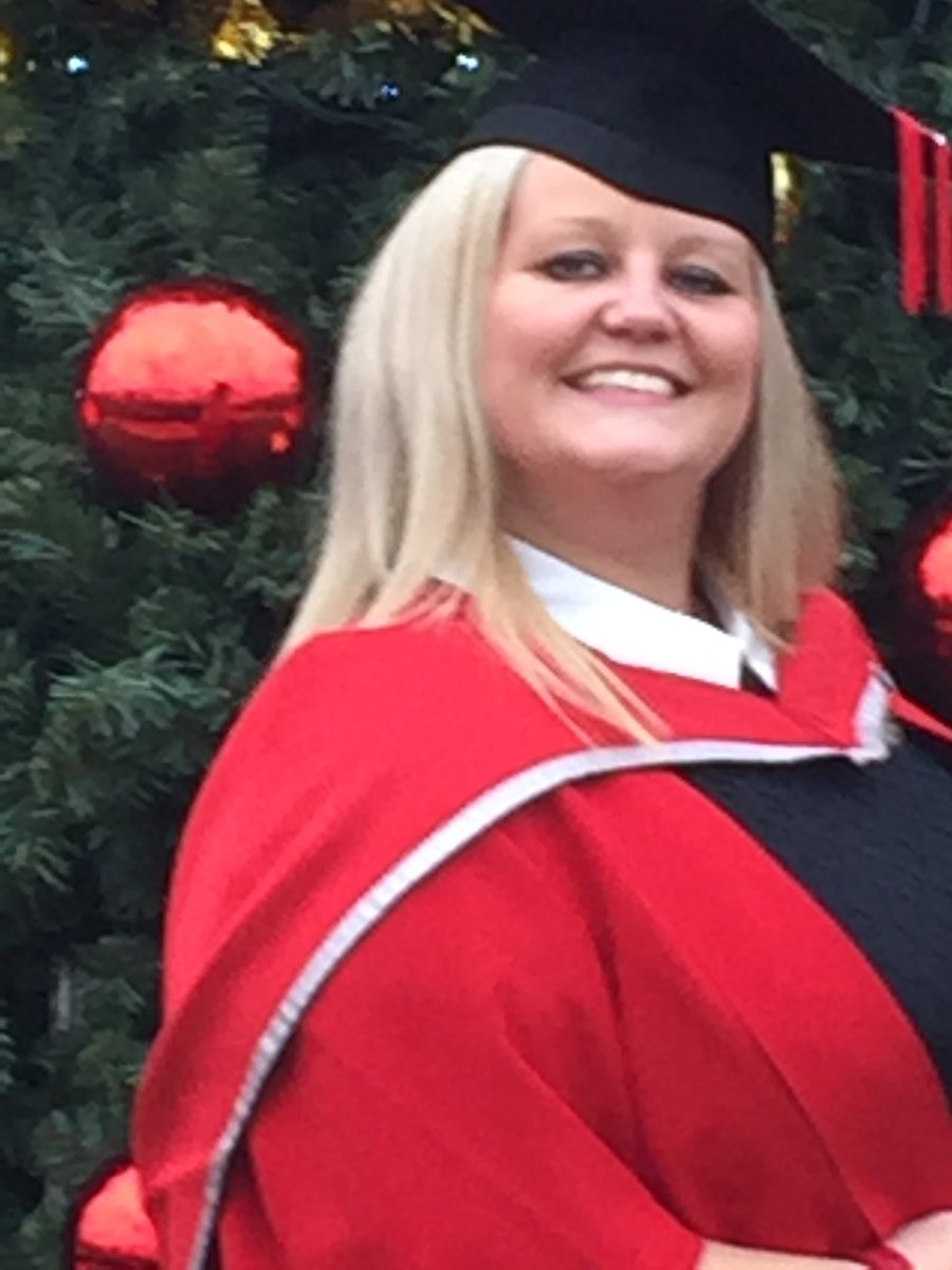 PeterWalls53's tweet photo. The brilliant Laura at her Masters Graduation.So proud of my superstar! https://t.co/Ckv3PigqCx