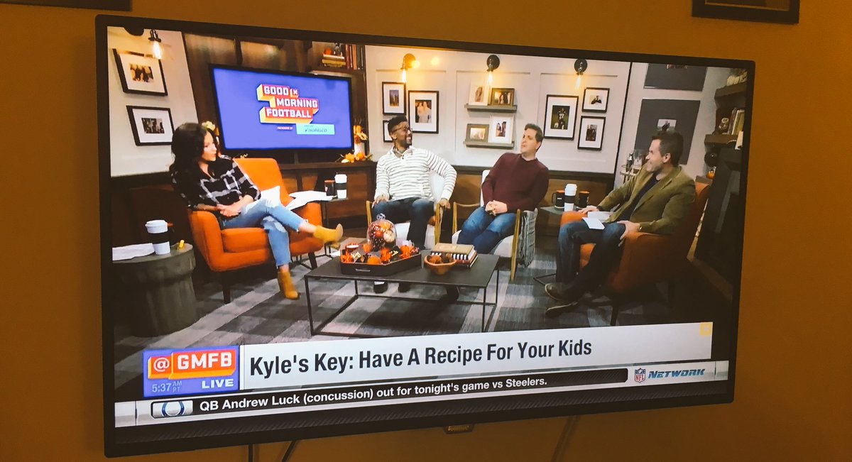 clos_gm's tweet photo. Watching @gmfb all the way from China! Waking up in 6 hours to make sure your fantasy picks help us! @mcelroy23 #needlotsofhelp https://t.co/eyxagbPXjL