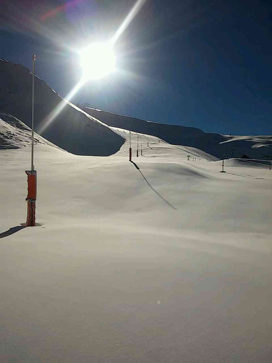 Peyragudes's tweet photo. ❄️Jolies photos prises par notre snowmaker! ❄️ #peyragudes #cityzenski 😄 #delaneige #encoredelaneige https://t.co/mU9nt6lnX5