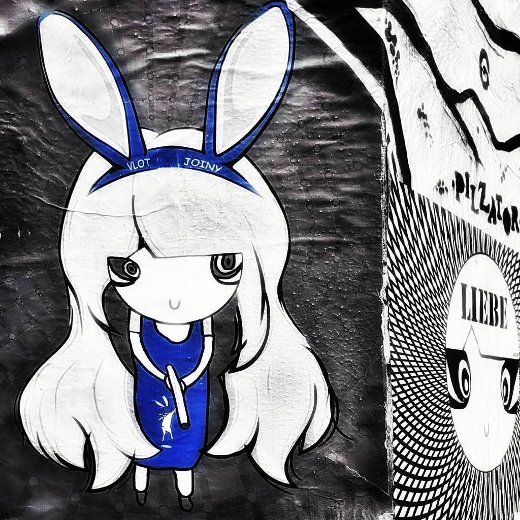 Iron_Why's tweet image. street art berlin @ boxhagenerstr. - photo by ironwhy - artist @joiny_joy #joiny #streetart #smokinggirl #weed #mar…