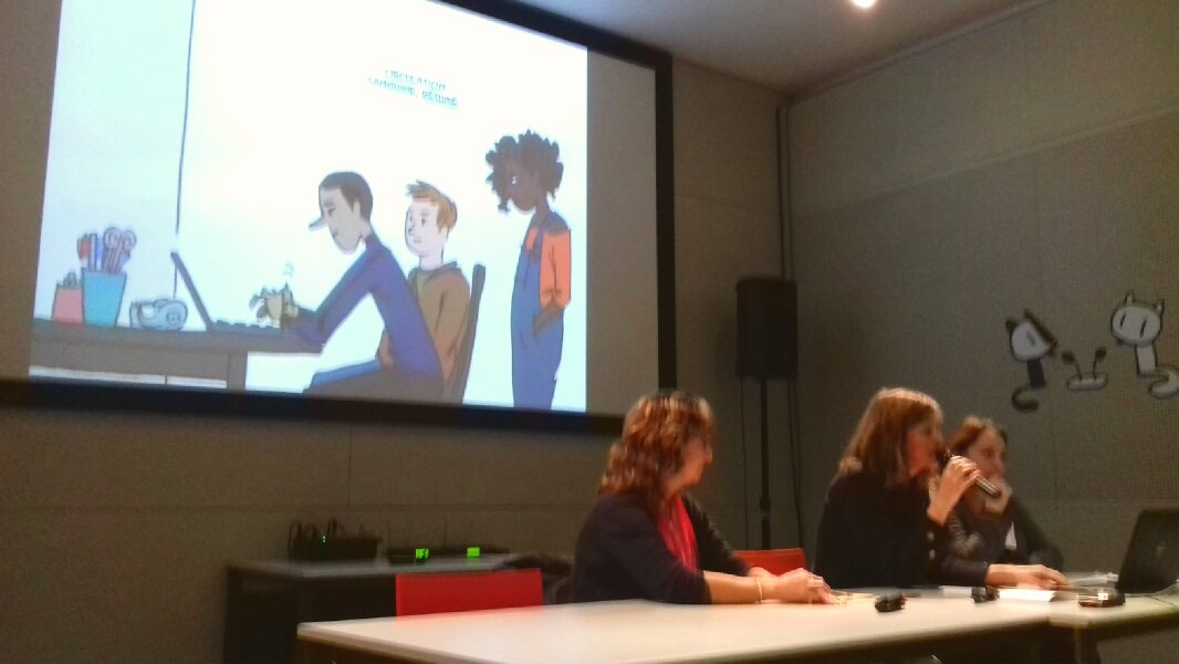 barbaragovin's tweet photo. Telling science drawing science à la @citebdangouleme : présentation du projet des Grandiloquent ! @Stimuli_Asso #TSDS2016 #bd # médiation https://t.co/aviBnrhcbX