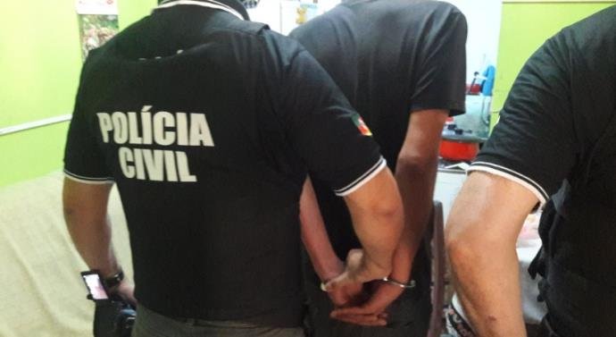 Operação desarticula quadrilha de roubo a pedestres em Pelotas bit.ly/2gEbava