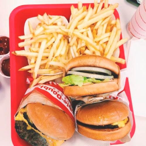 wowdaora's tweet photo. 🍟♥🍔 https://t.co/9Z09rFhR3j