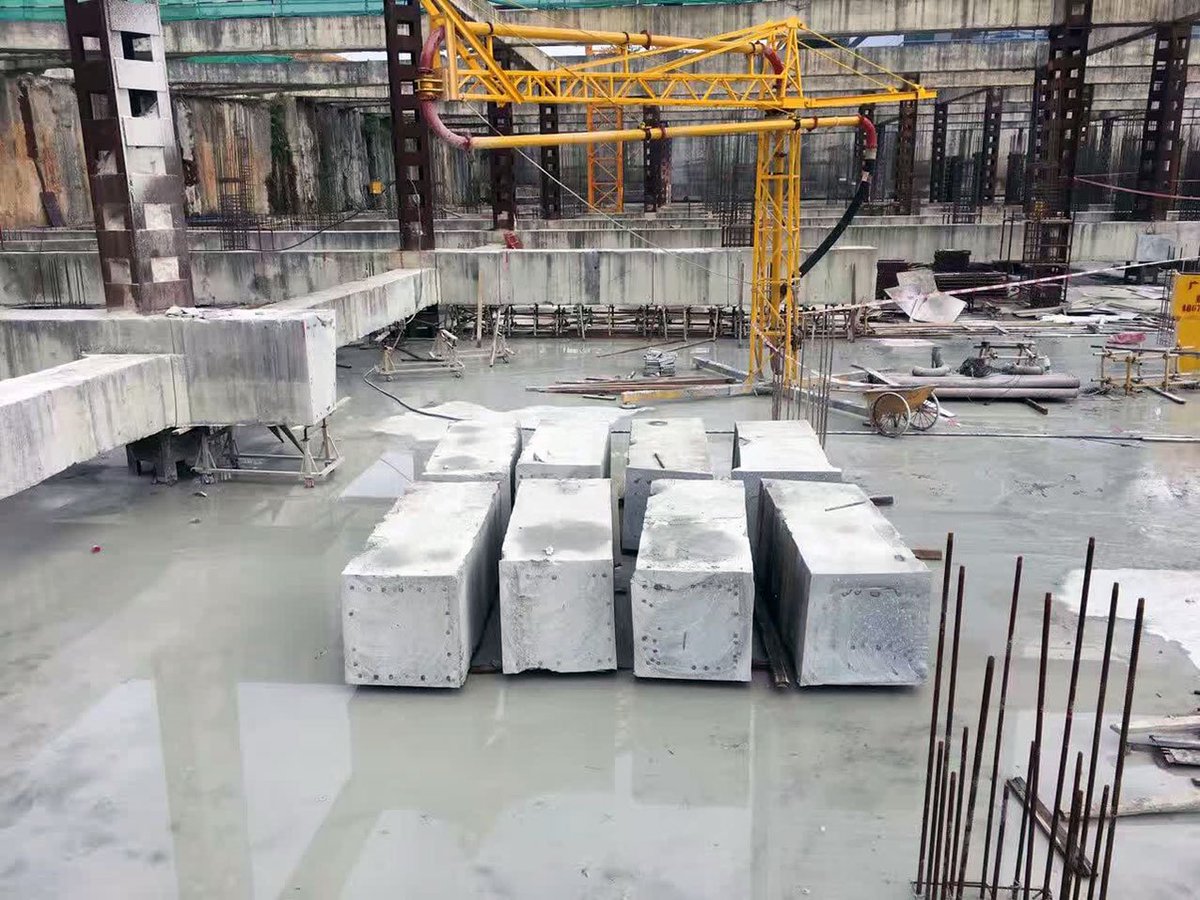 SharingTools's tweet image. Use Sintered Diamond Wire on highly reinforced concrete with rebar Cutting mostly.