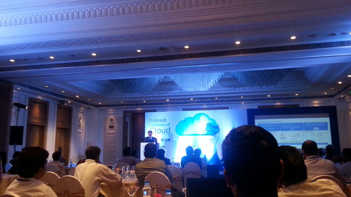 HCLScribes's tweet image. .@hclnamana takes the podium at #HCLICloudConference.