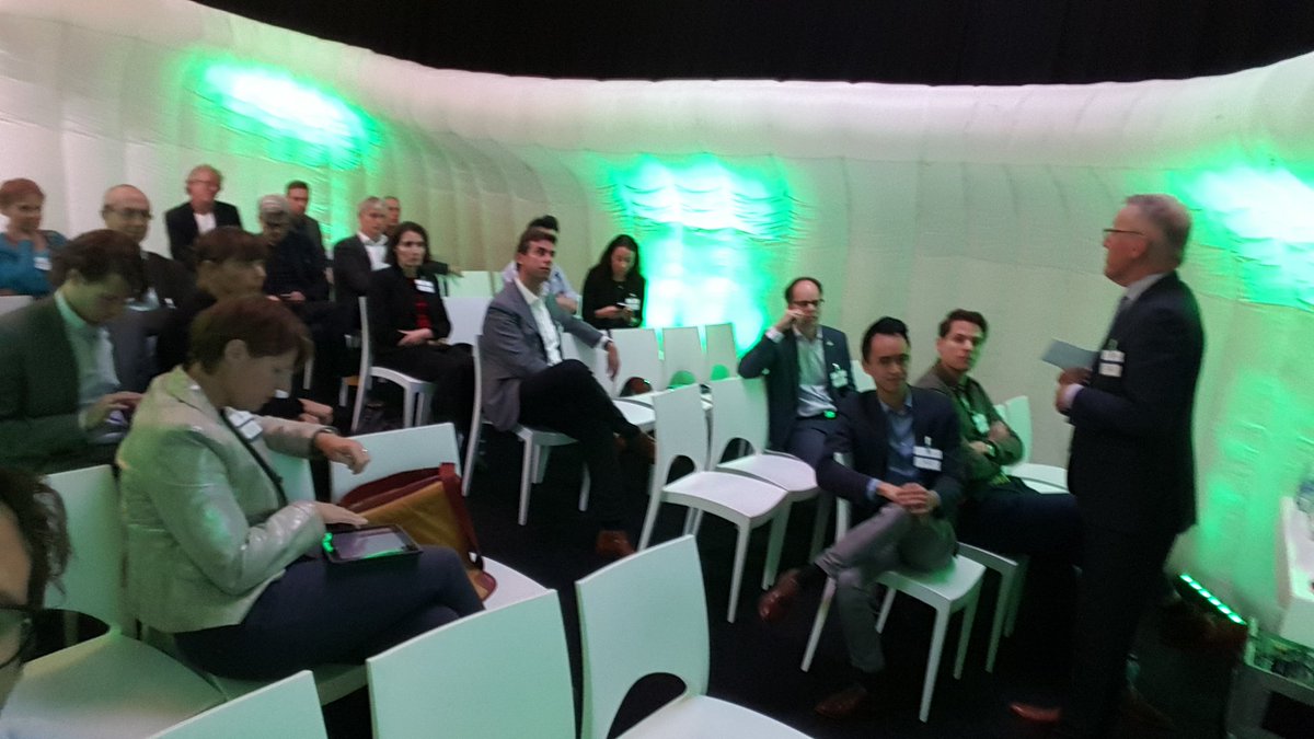LivingLabNL's tweet photo. Congres Groene Groei van @minez voor ondernemers! Kansen #smartcharging presenteren  samen met Jedlix, Mobility Heroes, LomboXnet, FET, RVO. https://t.co/stmYcRrUaq