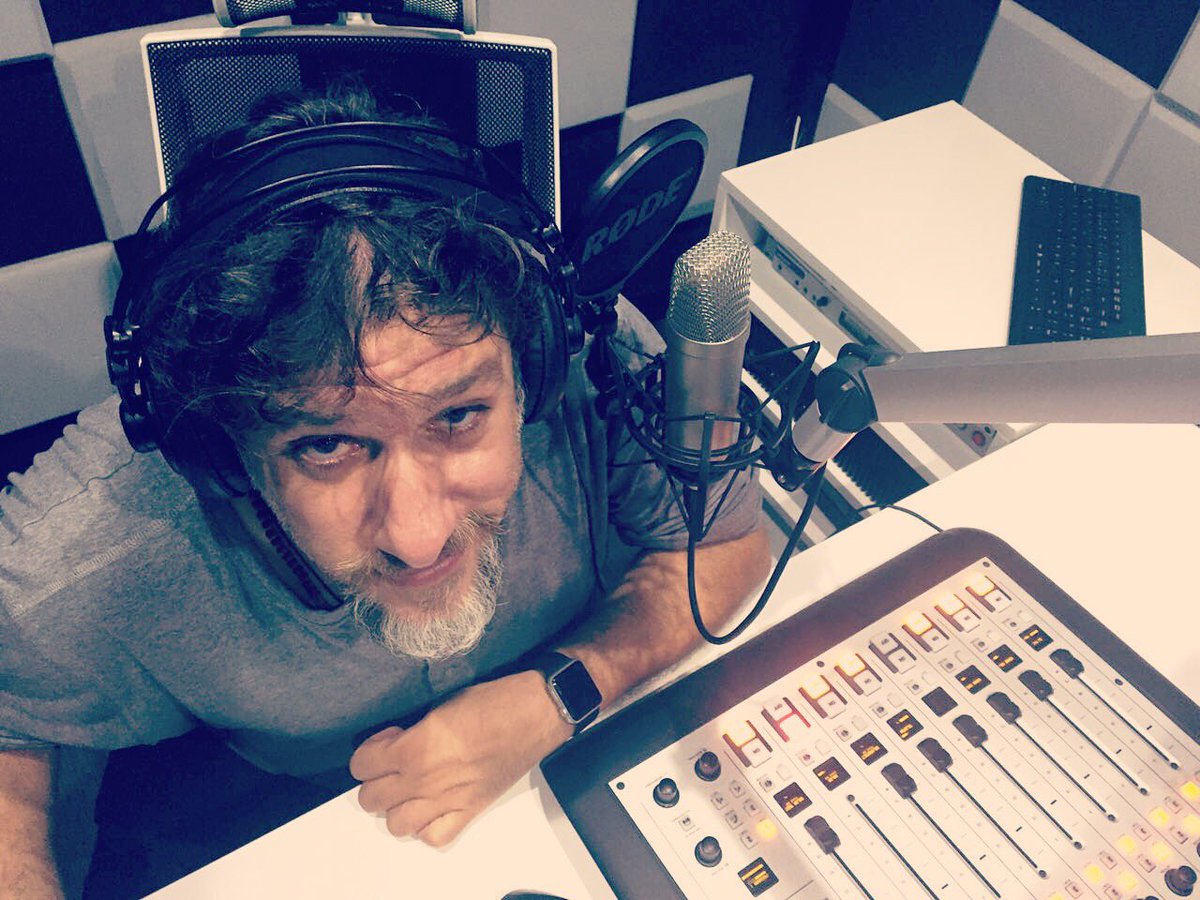 bigmanburada's tweet photo. Bigman ve Eşrafı hafta sonuna yavaş yavaş yaklaşırken sizi hafta sonundaymış gibi keyiflendirecek programıyla 94.5 Rock FM 'de yayında ! 😎🤘🏻 https://t.co/gmgP3pJDkc