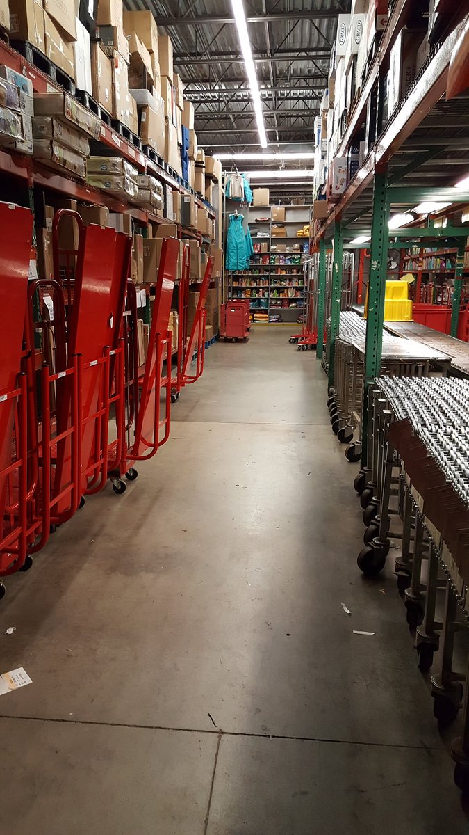 buckclio's tweet photo. All ready for the fun with a clean backroom ready to go for the madness @servi_nina @tiffersa81 @Jeff_thaxton @ChrisGresky https://t.co/zhgCkBP2VL