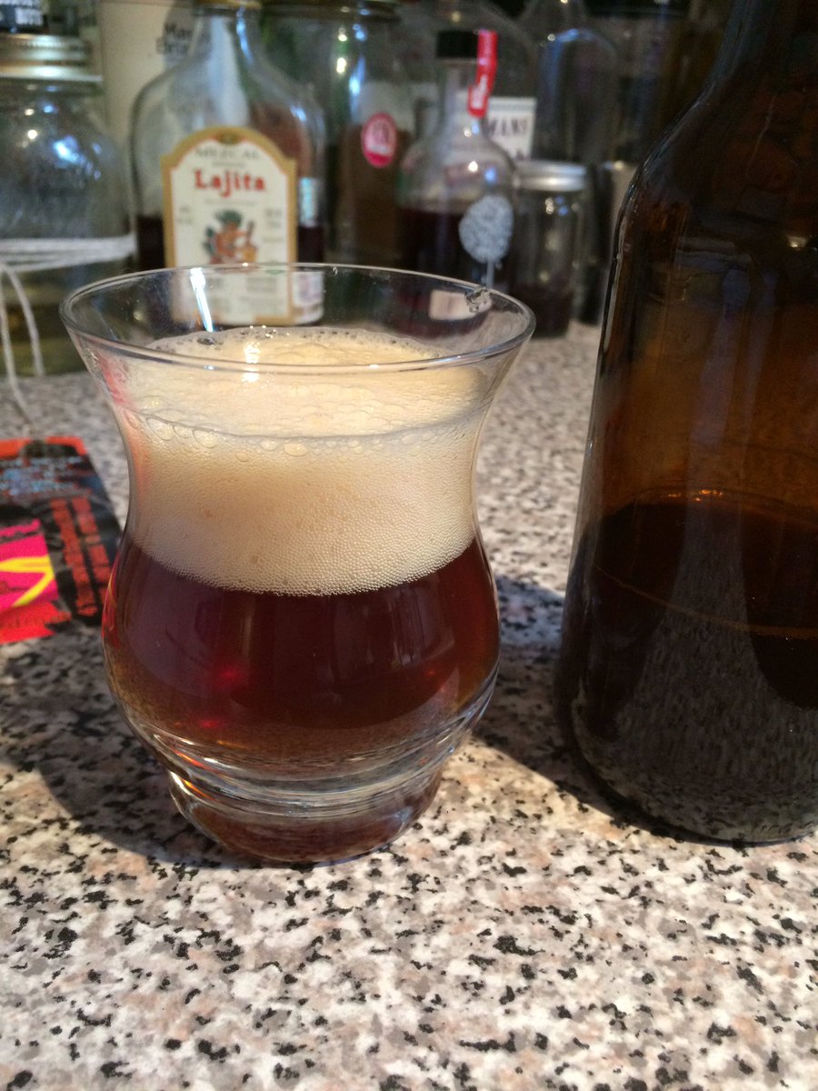 BrewsWillis's tweet photo. Tried a taste of our first attempt at a DIPA. Clarity ✅ carbonation ✅ strength ✅ flavour ❎. Oh well, can't win them all.... #homebrew https://t.co/sUeHu7PH9F