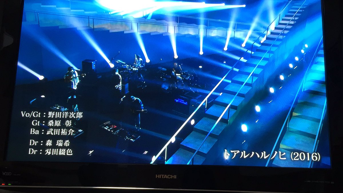 rad_champagne's tweet photo. 1曲1曲の最後がまた綺麗なのよ。 https://t.co/GKfesVkjb7