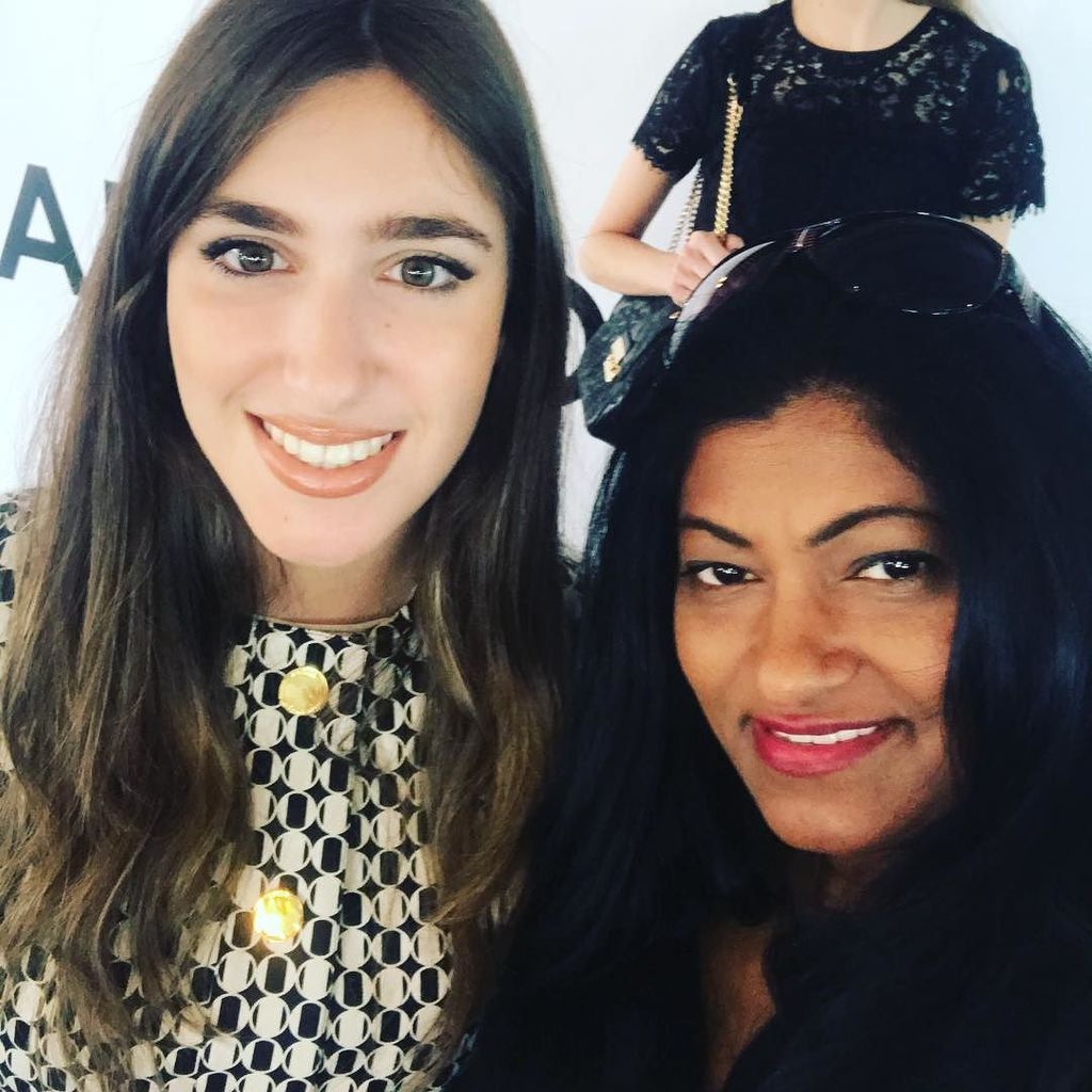 LuxuryLivng's tweet photo. #ShereenShabnam #Writer #EditorInChief #EditorInChiefUAE #EditorInChiefDubai #LuxuryLifest… https://t.co/UwqTwmkgg6 https://t.co/PoR7CDtkJm