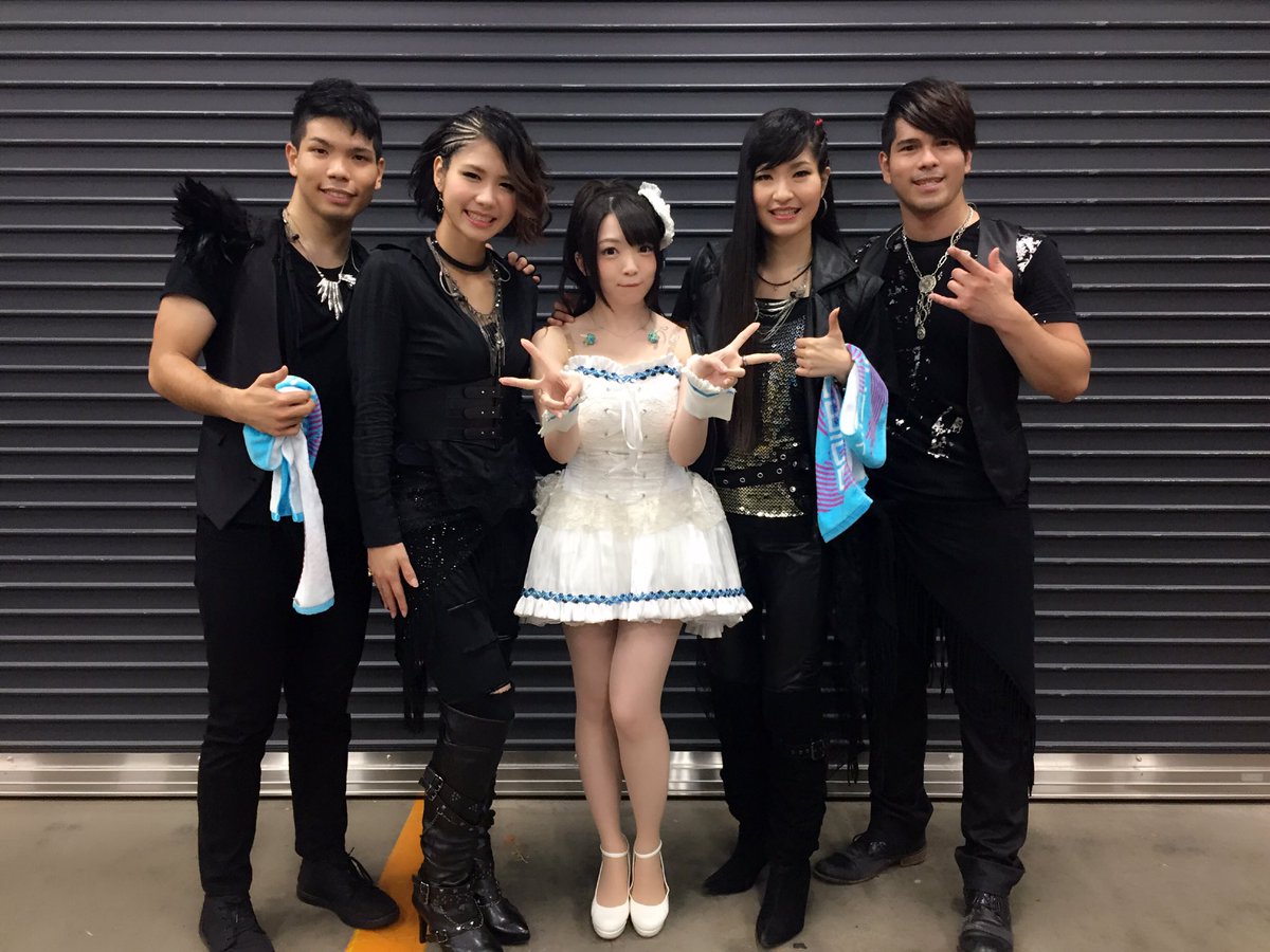 Ray Info News Animax Musix 16 Yokohama の写真 Akino With Bless4さんと イベントでご一緒する機会が多く Rayとすごく仲良くしてくださってるんですよー Animaxmusix