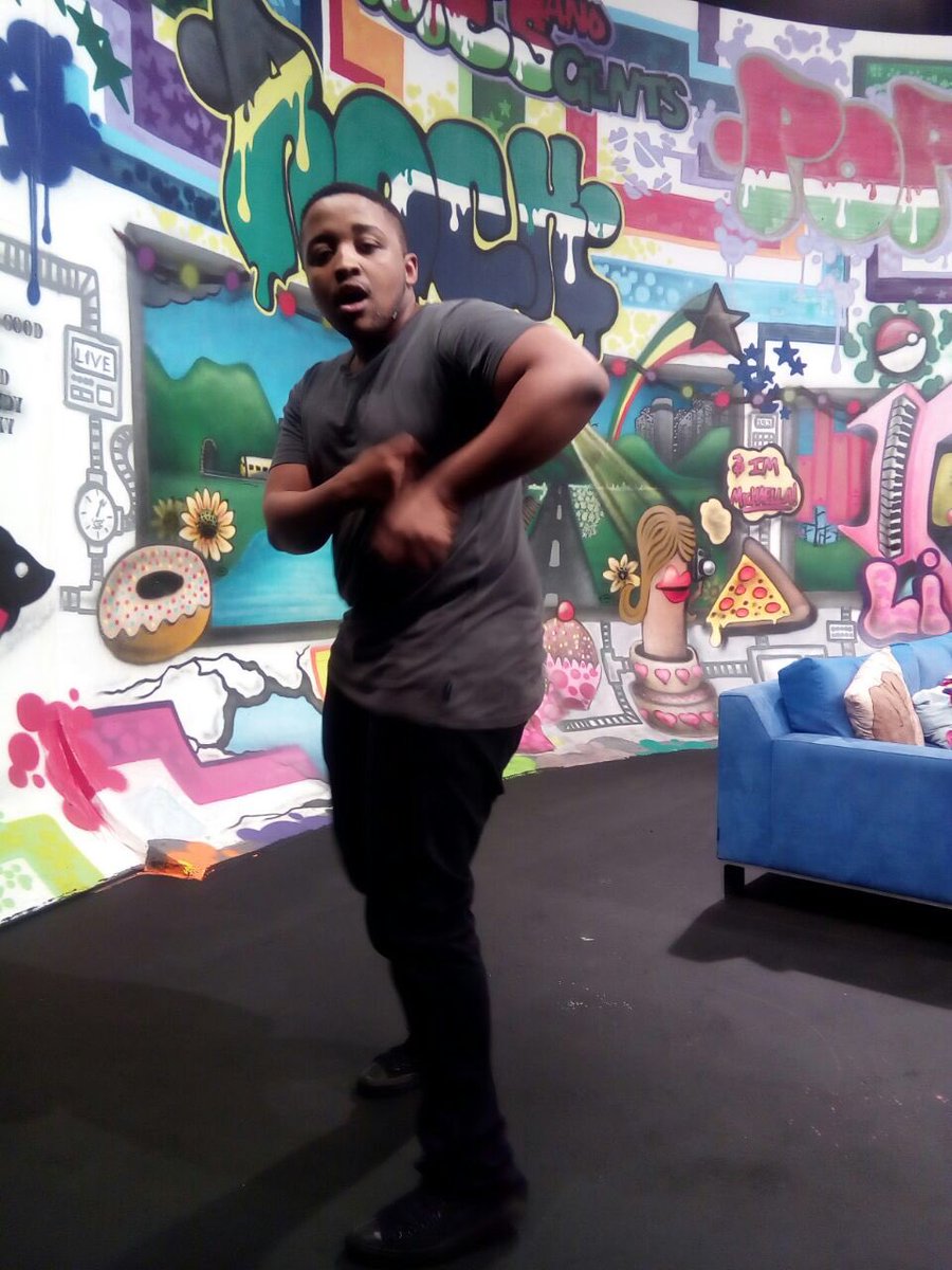 Fun_Natix's tweet photo. Trendy Thursday was lit! @archie_prince @laurenm747 @MichaellaRuss @obakeng_ngidi @SABC3 https://t.co/m4rYNvQWHE
