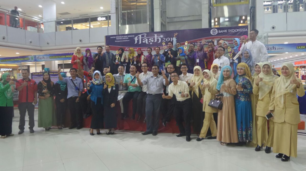 imantandreo's tweet photo. #latepost @BRISyariah_LPG dari Festival Lampung Syariah 2016 #infobris #pejuangsyariah #lembagasyariahlampung https://t.co/1zACUq0YHS