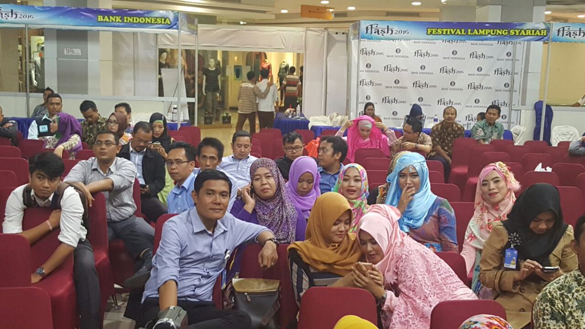 imantandreo's tweet photo. #latepost @BRISyariah_LPG dari Festival Lampung Syariah 2016 #infobris https://t.co/1avSQGdYQ1