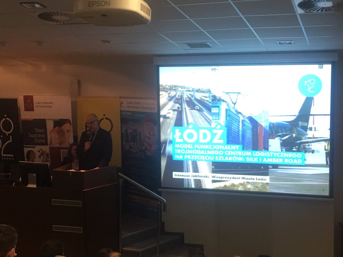 Miasto_Lodz's tweet photo. Nasze miasto jako centrum logistyczne. Debata na @p_lodz_pl z gośćmi z Luksemburga i Chin @LodzAirport #Hatrans @unilodz #Lodz https://t.co/DLd56XdoDR