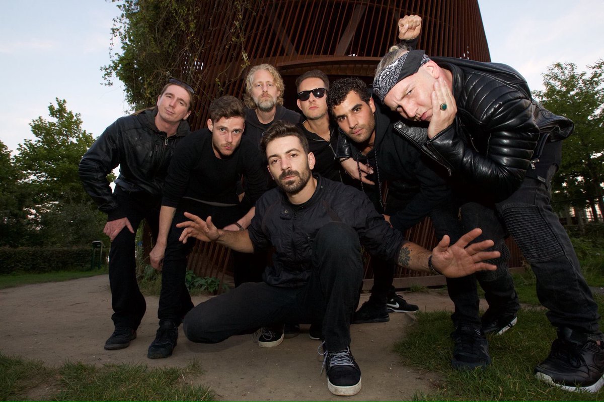 theBEATBUSTERS's tweet image. New band photo beatbusters.nl/news/new-band-… via @theBeatbusters