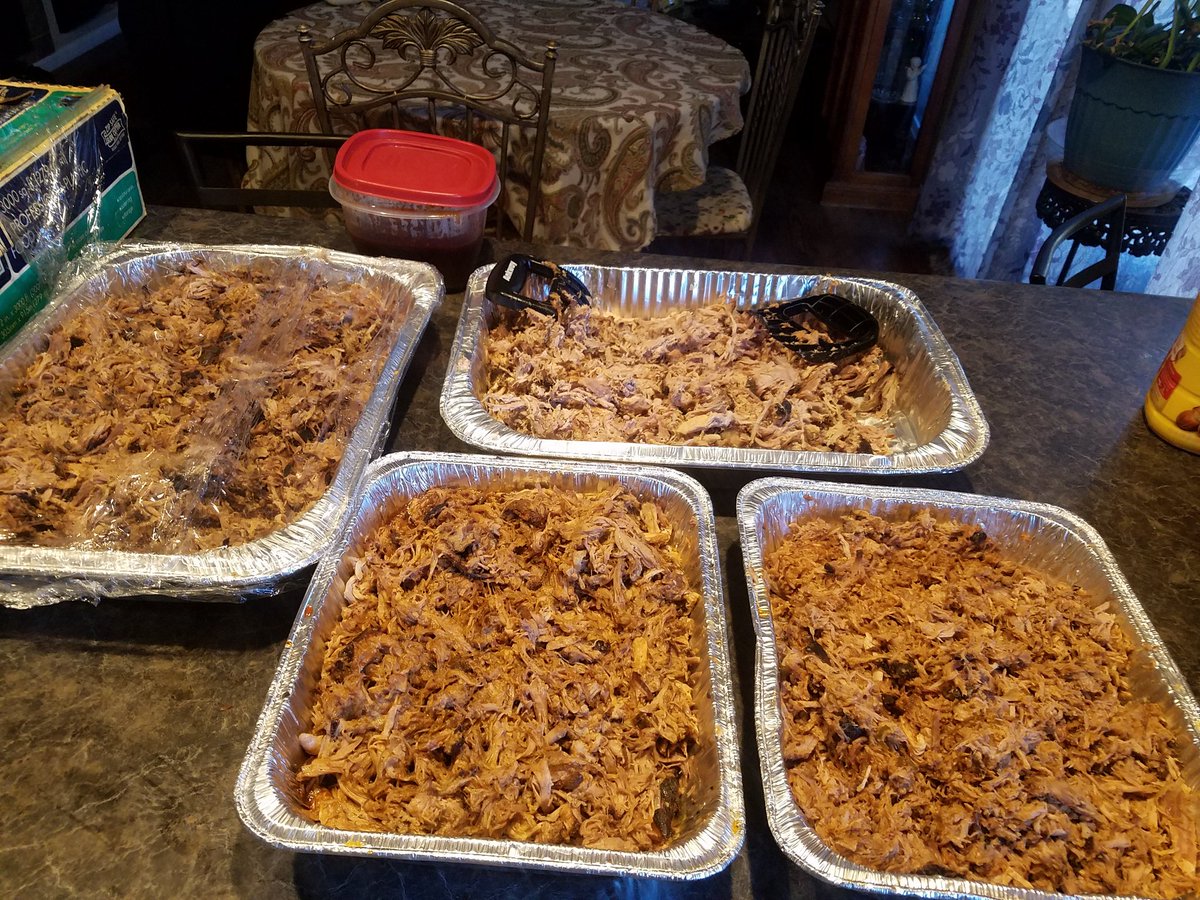 <a href="/BBQPictures/">BBQ Pictures</a> Thanksgiving day feast cooked in my <a href="/Masterbuilt/">Masterbuilt</a> electric smoker.  40lbs pulled pork. <a href="/Hosebeast711/">Jose Rocha</a> <a href="/RichardAlmager/">Richard Almager</a>