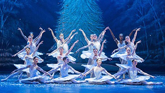 It's a real Cracker <a href="/MKTheatre/">Milton Keynes Theatre</a> see review facebook.com/OneMKNews/?ref… <a href="/ENBallet/">English National Ballet</a>