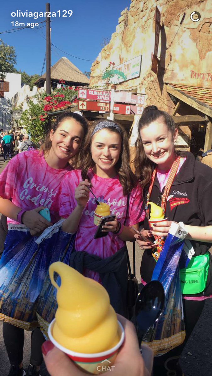 SydneyAwright's tweet photo. HAPPY BIRTHDAY to my amazing friend!!!! i love you so much and i hope your day is awesome!!!! @sarabethmartini https://t.co/QssVVWcX2c