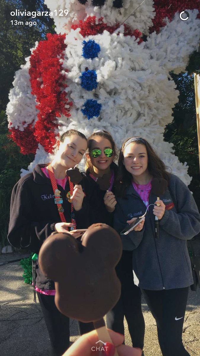 SydneyAwright's tweet photo. HAPPY BIRTHDAY to my amazing friend!!!! i love you so much and i hope your day is awesome!!!! @sarabethmartini https://t.co/QssVVWcX2c