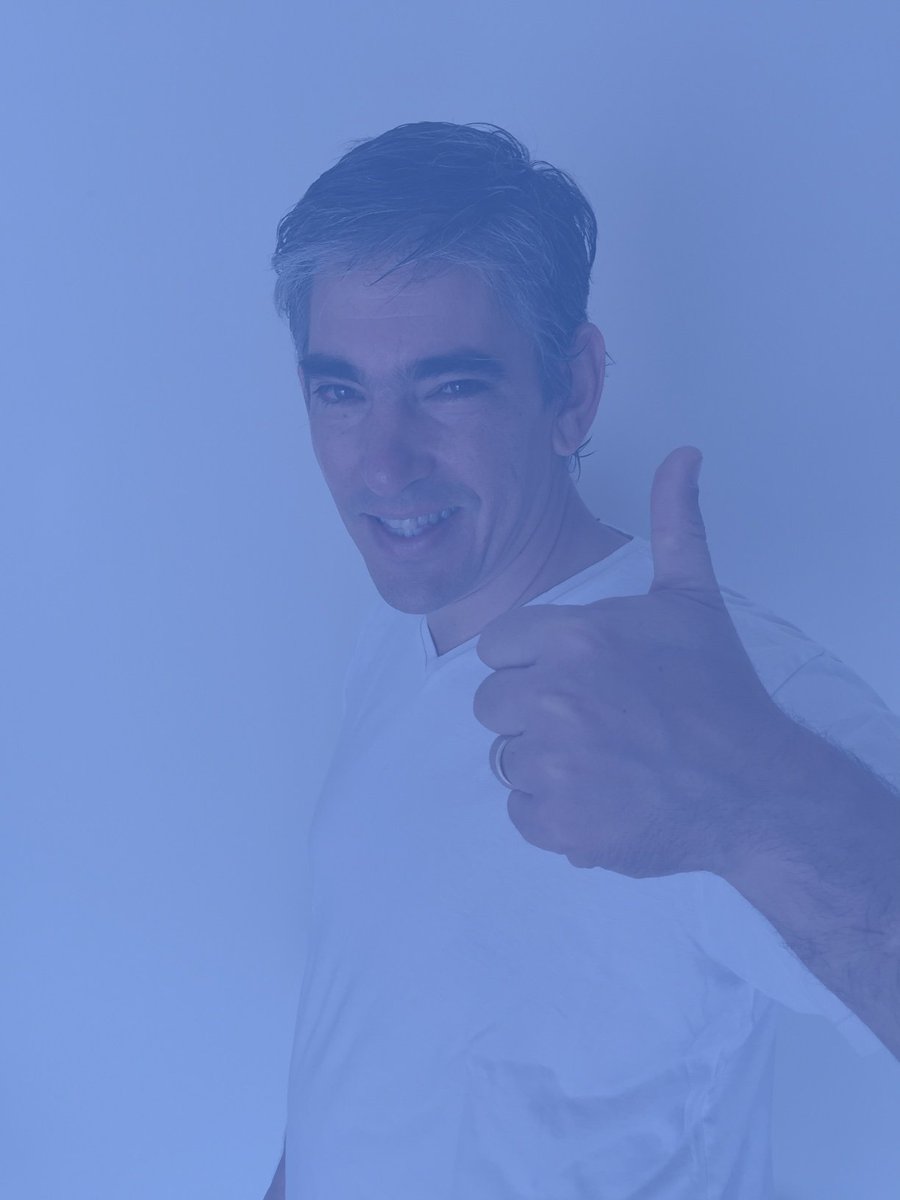 lalimunoz44's tweet photo. Optimismo, ver el lado bueno de las cosas, en desequilibrio puedo hacernos negligentes y descuidados #TEDxPSM #Loconomia https://t.co/d0GqK2RDjB