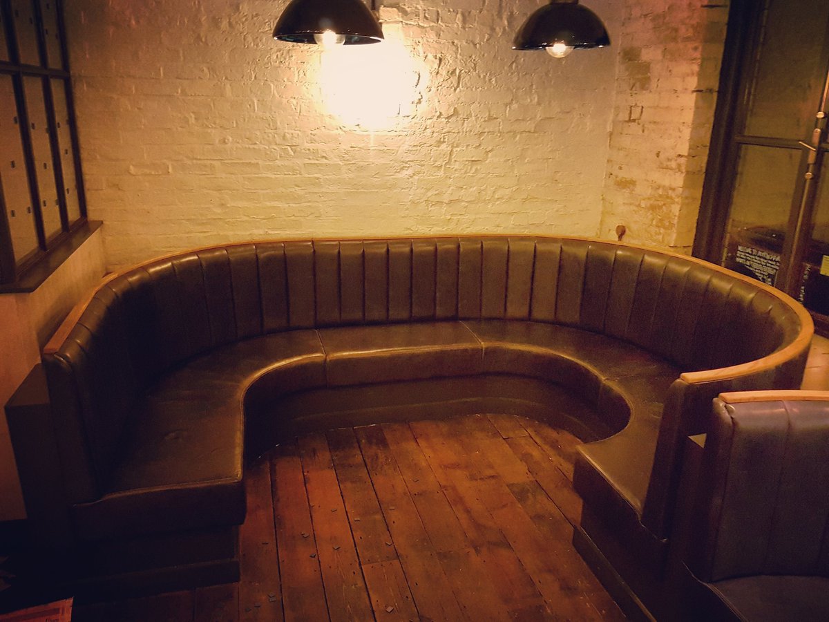 LaDiDaLiving's tweet photo. Freshly Installed seating .The Con Club on greenwood street in Altrincham.
Call Colin on 07568355547
Email Colin@la-di-da.com https://t.co/IK5KLdJFhy