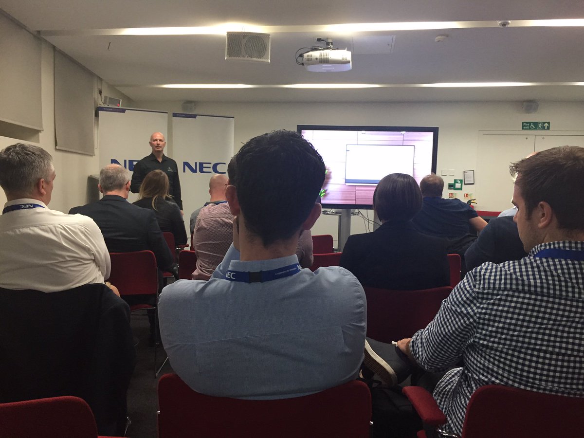 IDNS_Ltd's tweet photo. Hello @VickyAJennings, Hello Stephen, Hello @NEC_Display_UK https://t.co/JSZOjOCtOB
