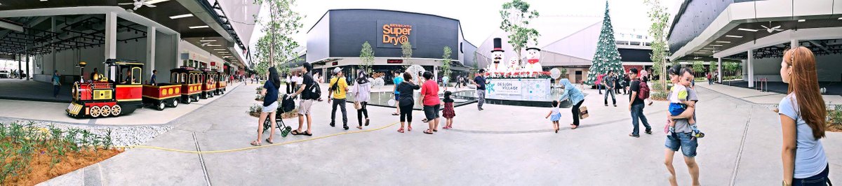 Twt_ParitBuntar's tweet photo. Design Village Penang, Batu Kawan kini dibuka https://t.co/1enUdfonWI