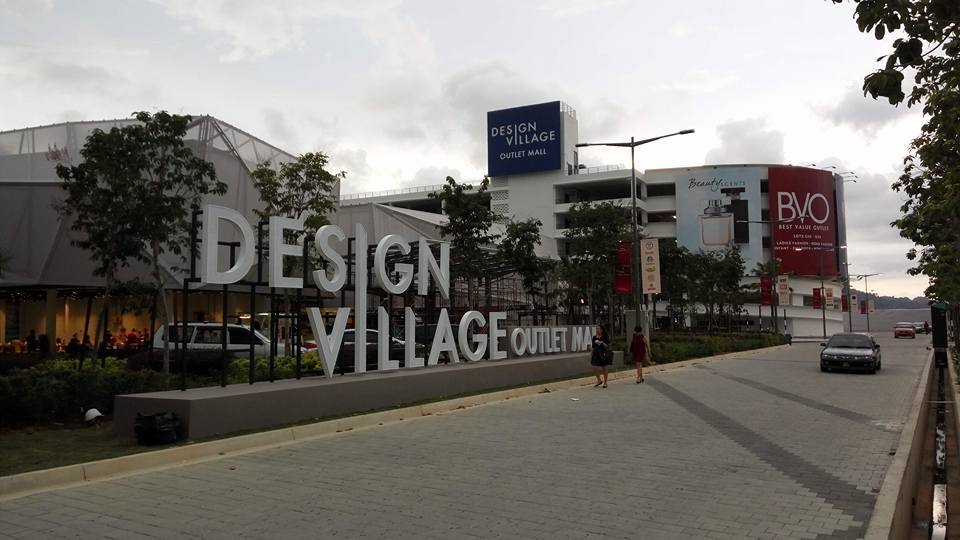 Twt_ParitBuntar's tweet photo. Design Village Penang, Batu Kawan kini dibuka https://t.co/1enUdfonWI