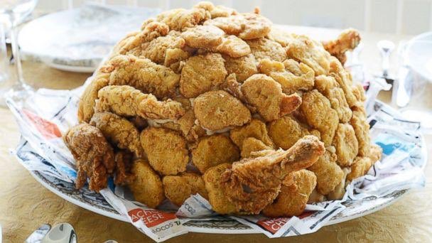 chickennuggbot tweet picture