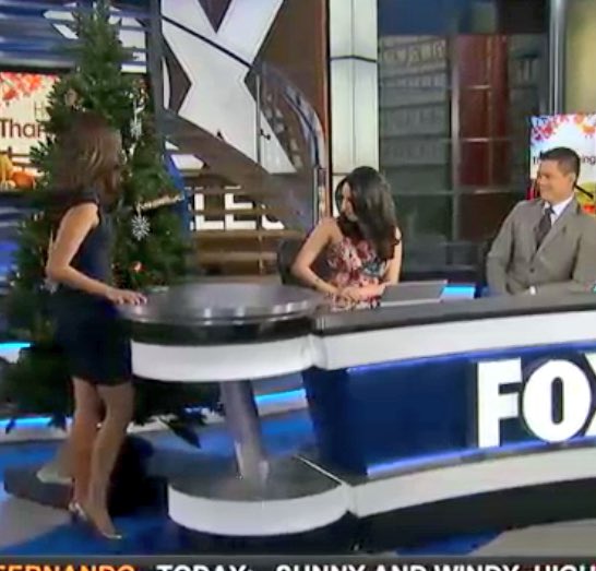 justadude2012's tweet photo. #prelittree💡@bobbydtv #steveism @SteveGDLA @Araksya @mommylovestech @GDLA https://t.co/pL3KmTt64k