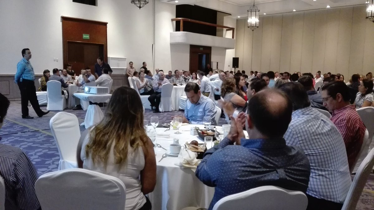 jsierraalvarez's tweet photo. Integridad y liderazgo por @COPARMEXVer a través de mayor impulso a las #MiPyMeS desde el interior de nuestro Centro Empresarial https://t.co/rSeFWl49Yz