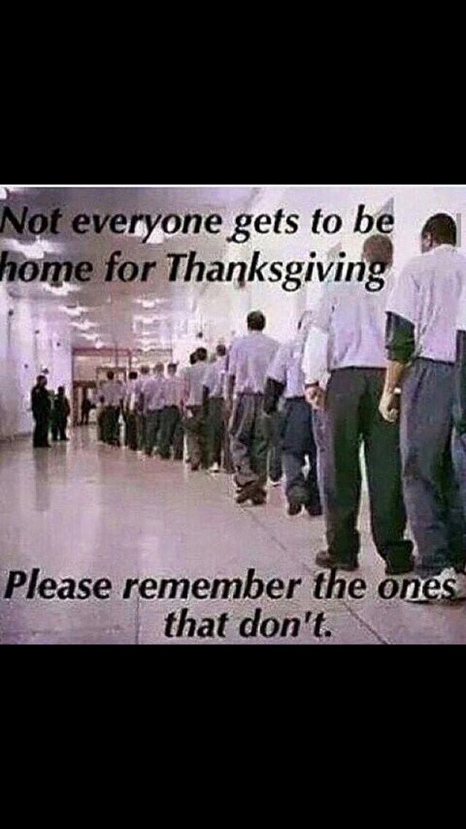 LEEKHUSTLEE's tweet photo. fasho happy thanksgiving 🍽 https://t.co/Tar0vRd7Jl