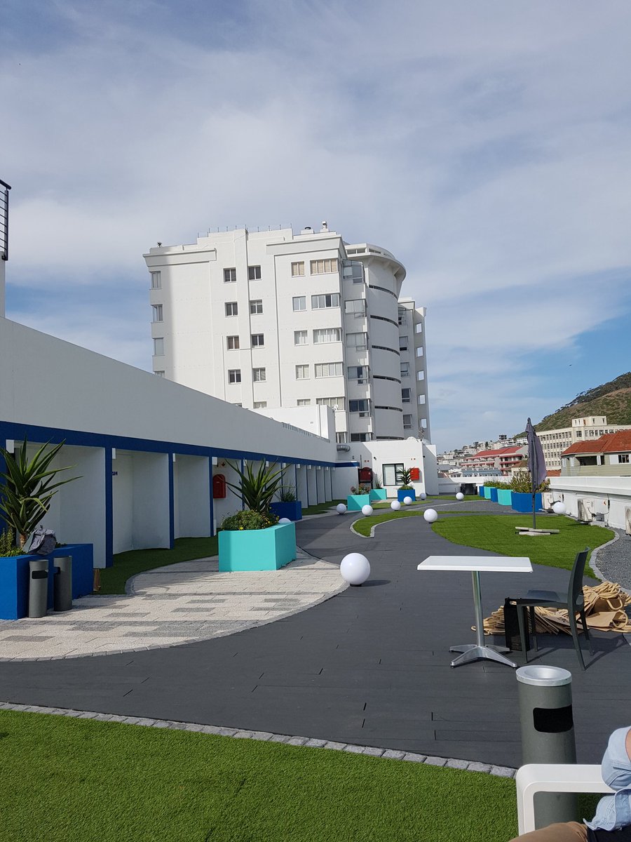 CapeTGC's tweet photo. 10/10 for this seriously 'swish' backpacking hotel! @MojoHotel  @SAyouthtravel discovering new places all the time! #ThursdayIsTheNewFriday https://t.co/5CiYVH3bZZ