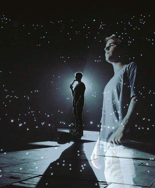make__change's tweet photo. My WHOLE LIFE <3 
@justinbieber https://t.co/7ZqMgnMjKX