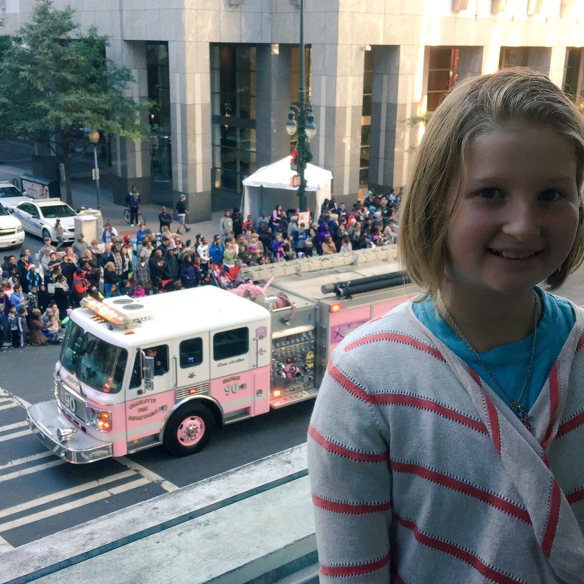CltKarenPrice's tweet photo. #FightToExtinguish #FightForTheCure  @CharlotteFD @CLTgov #PinkEngine @cltlindseyp @NovantParade @komencharlotte @CLTCenterCity https://t.co/6v3GrkkQ67